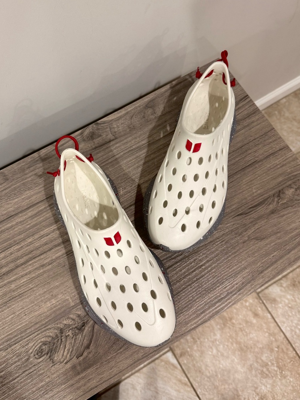 KANE Revive Recovery Footwear Comfort Shoes White Gray Speckle US M 8 W 10
